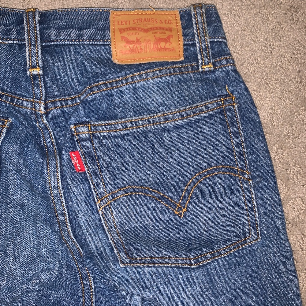 Levi’s jeans - Picture 2 of 3